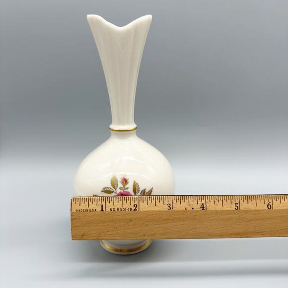 Vintage Lenox Porcelain Floral Bud Vase with 24kt Gold Accents Made in USA - Picture 9 of 10